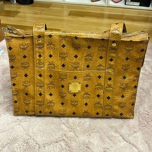 MCM large tote bag 💼